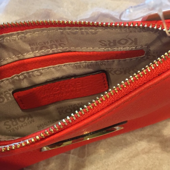 NWT Fulton Mandarin Leather Wristlet - Picture 5 of 5